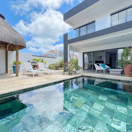 Residence Celestial - Premium 3 Bedrooms Villa With Volcanic Stone Pool กรองด์เบย์ ภายนอก รูปภาพ