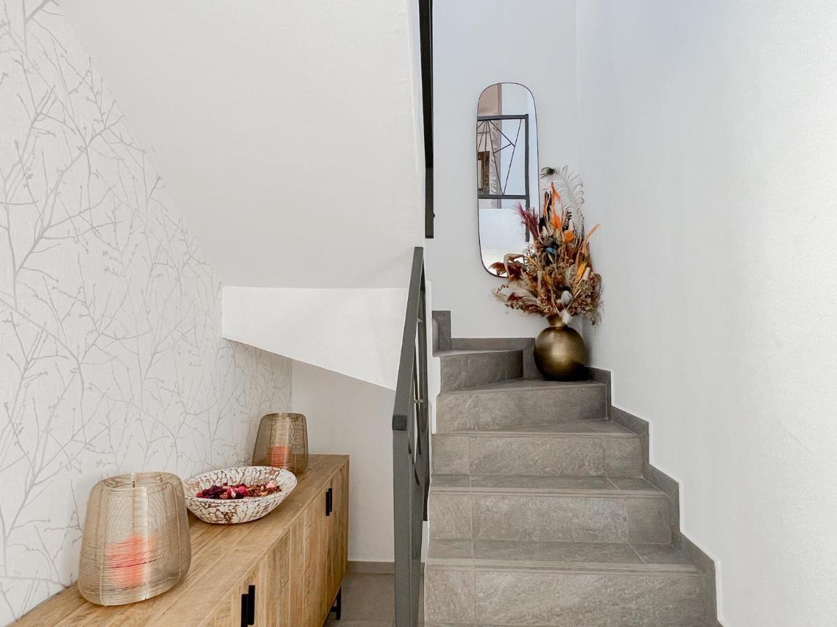 Residence Celestial - Premium 3 Bedrooms Villa With Volcanic Stone Pool กรองด์เบย์ ภายนอก รูปภาพ
